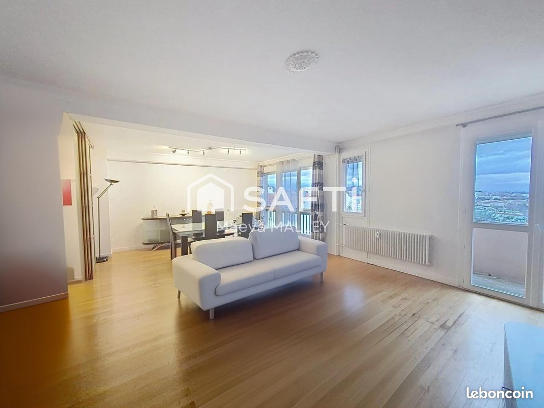 2 Schlafzimmer Wohnung in Saint-Etienne, France, Nr. 272737