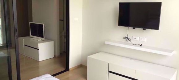 1 bedroom Condo in Phaya Thai, Thailand No. 10072 4