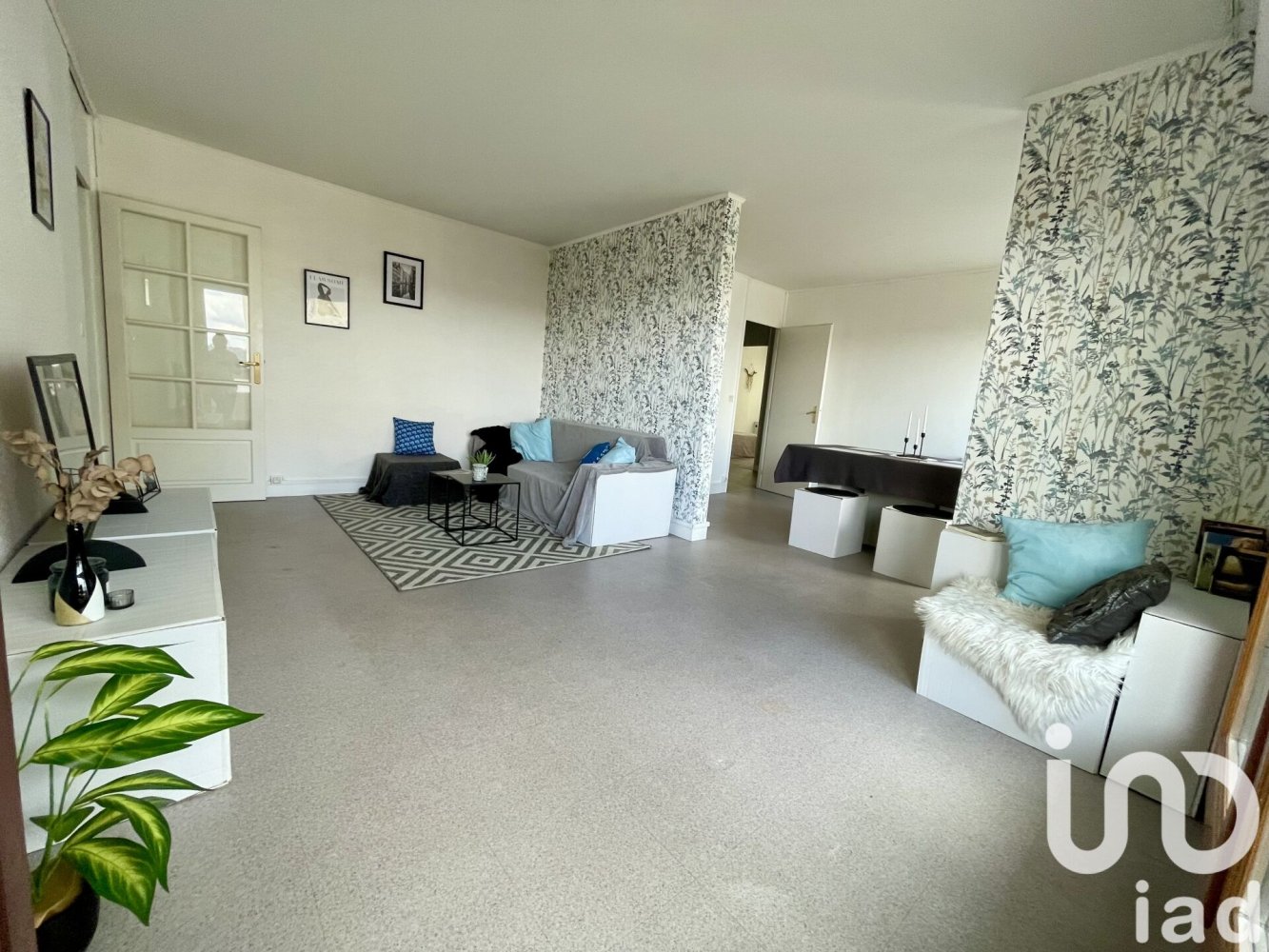 5 rooms Apartment in Halluin, France No. 321090