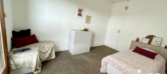 5 rooms Apartment in Halluin, France No. 321090 9