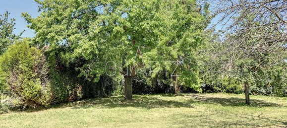 5 bedrooms House in Anet, France No. 92432 5