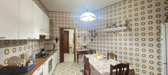 4 bedrooms Apartment in Torre del Greco, Italy No. 357652 5