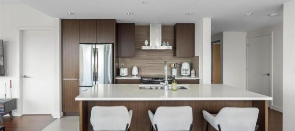 2 bedrooms Condo in British Columbia, Canada No. 1299 6