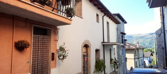 4 rooms House in Tagliacozzo, Italy No. 254168 13