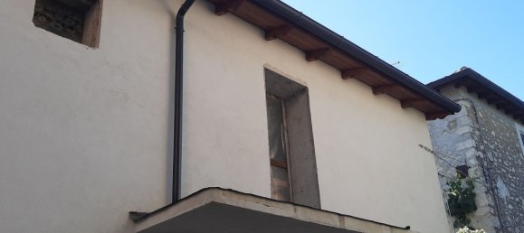 4 rooms House in Tagliacozzo, Italy No. 254168 2
