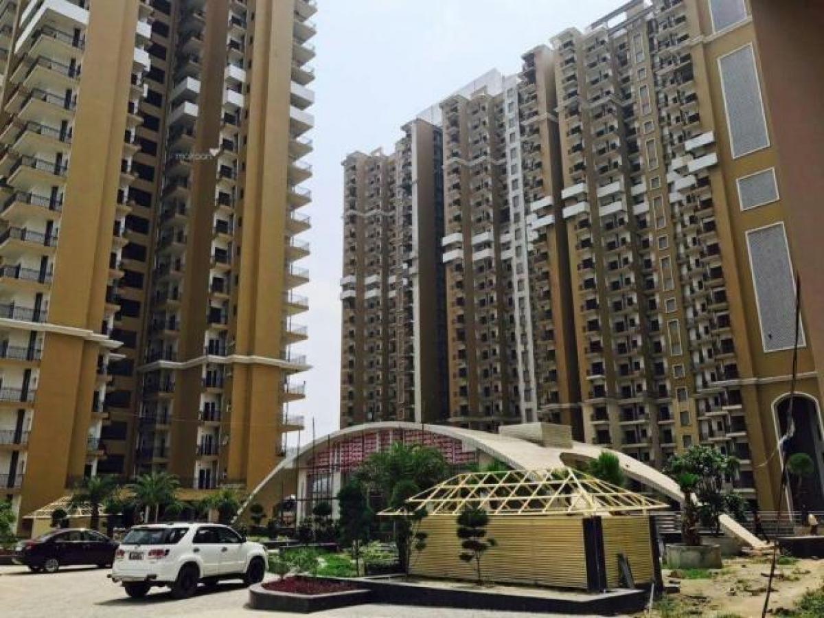 3 bedrooms House in Noida, India No. 67360