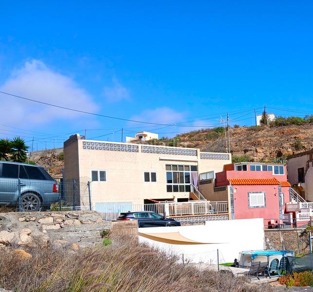 4 bedrooms House in Guimar, Spain No. 36723