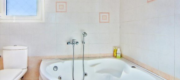 7 Schlafzimmer Gewerbliche Immobilie in Anavyssos, Greece, Nr. 6855 12