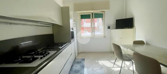 3غرفة شقة في Naples, Italy رقم 33993 20