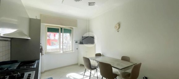 3غرفة شقة في Naples, Italy رقم 33993 23