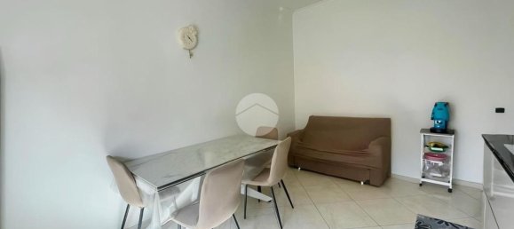 3غرفة شقة في Naples, Italy رقم 33993 25