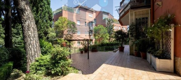 6 rooms Apartment in Rome, Italy No. 24219 26