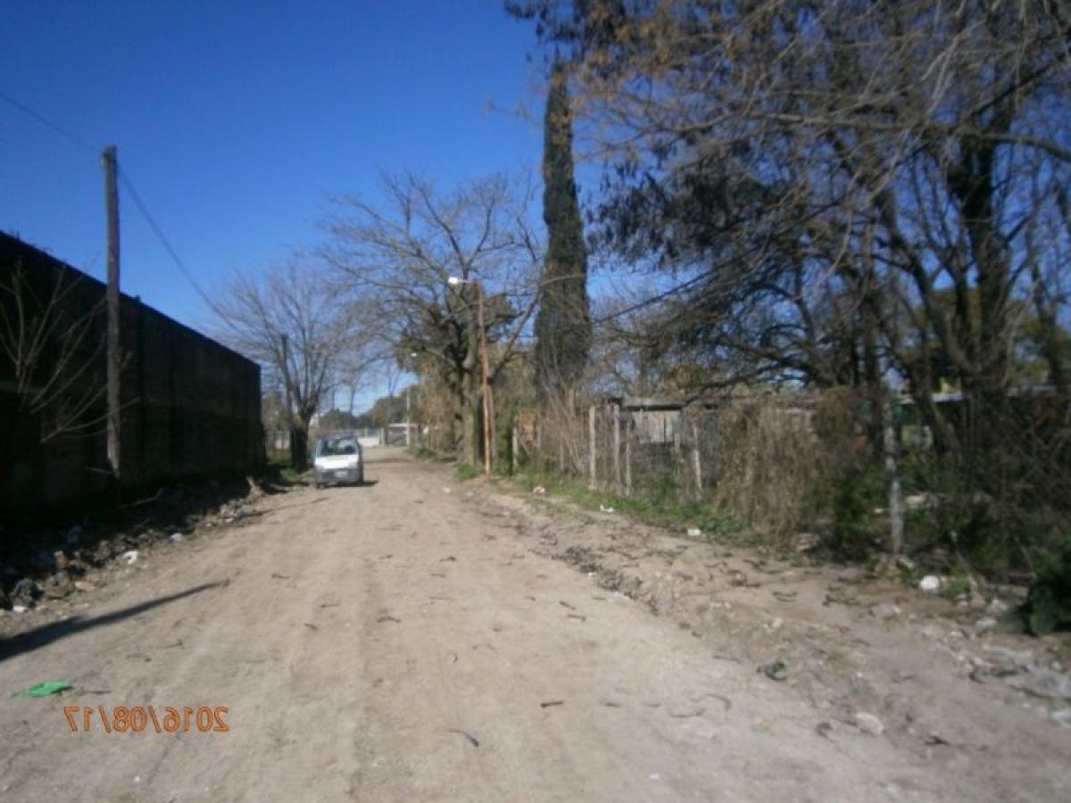 Земельный участок в Сан Мигель, Аргентина № 112796