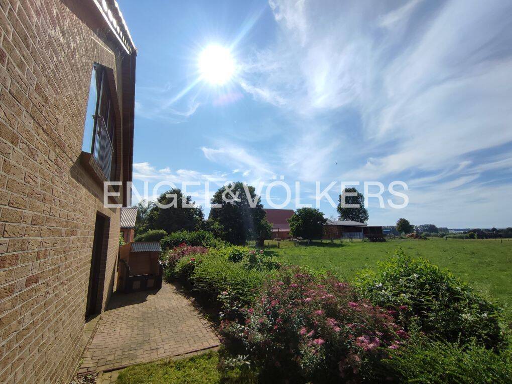 3 bedrooms Townhouse in Nordwestmecklenburg, Germany No. 273430