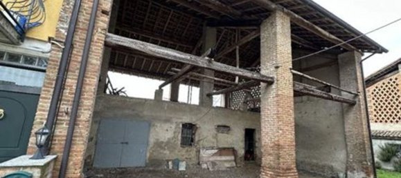 Casa de 2 habitaciónes en Casatisma, Italy No. 122626 10