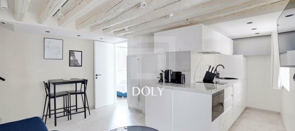 Apartamento de 1 dormitorio en Paris, France No. 334727 2