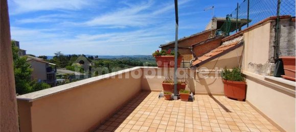 Дом с 4 спальнями в Монтефалько, Италия № 266115 5