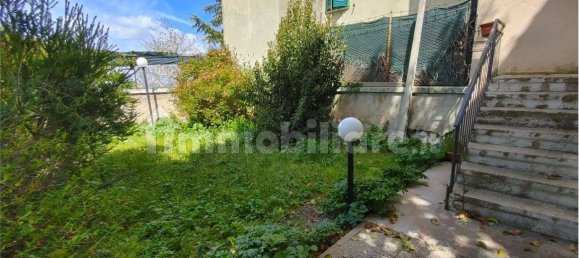 Дом с 4 спальнями в Монтефалько, Италия № 266115 42