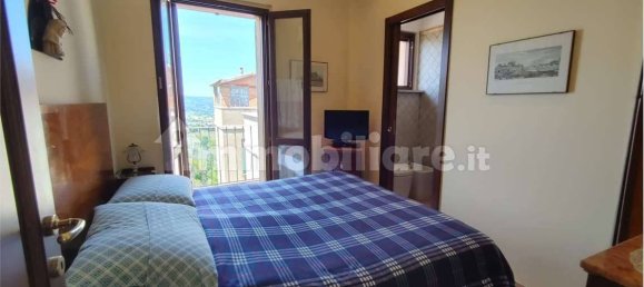 Дом с 4 спальнями в Монтефалько, Италия № 266115 19