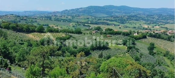 Дом с 4 спальнями в Монтефалько, Италия № 266115 6