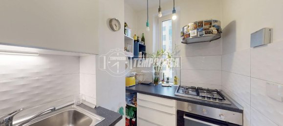 3 rooms Apartment in Turin, Italy No. 34923 6