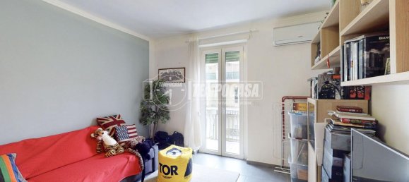 3 rooms Apartment in Turin, Italy No. 34923 10