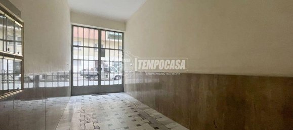 3 rooms Apartment in Turin, Italy No. 34923 23