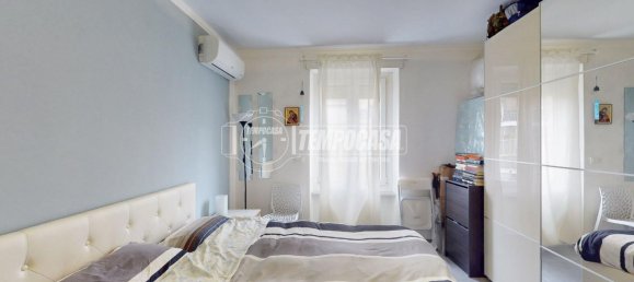 3 rooms Apartment in Turin, Italy No. 34923 12
