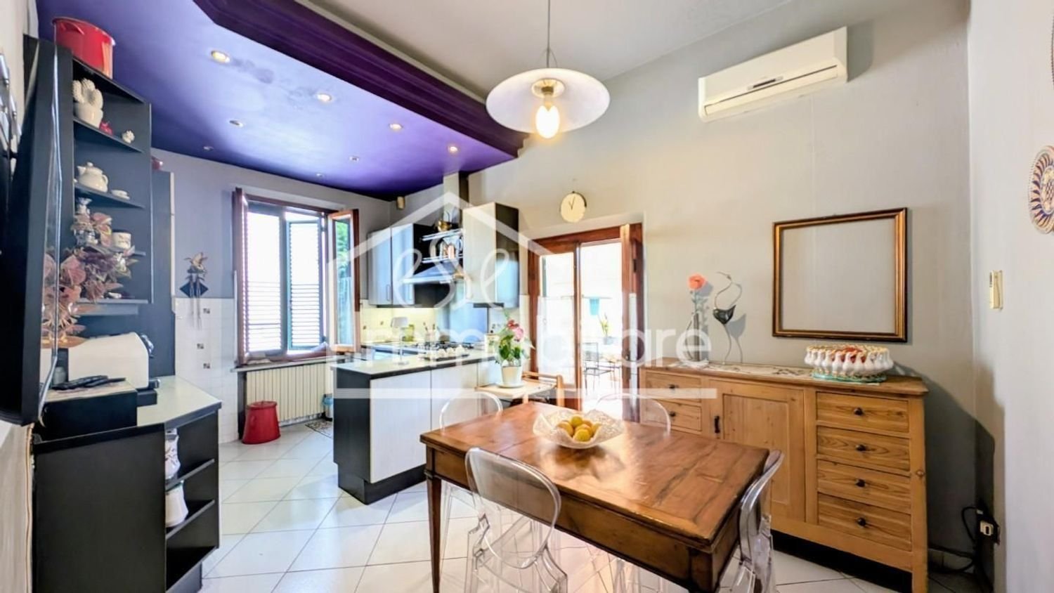 5 غرف نوم فيلا في Vinci, Italy رقم 323143