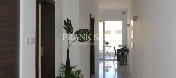 2 bedrooms Penthouse in Gzira, Malta No. 4116 5