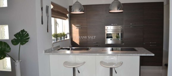 2 bedrooms Penthouse in Gzira, Malta No. 4116 2