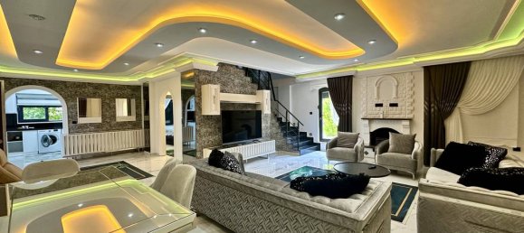 Villa 3+1 à Kargicak, Turkey No. 40502 10