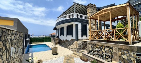 Villa 3+1 à Kargicak, Turkey No. 40502 19