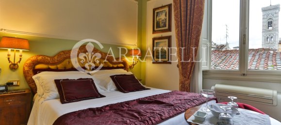 4 bedrooms Apartment in Florence, Italy No. 195300 2
