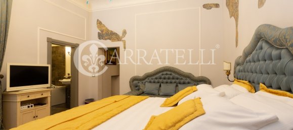 4 bedrooms Apartment in Florence, Italy No. 195300 14