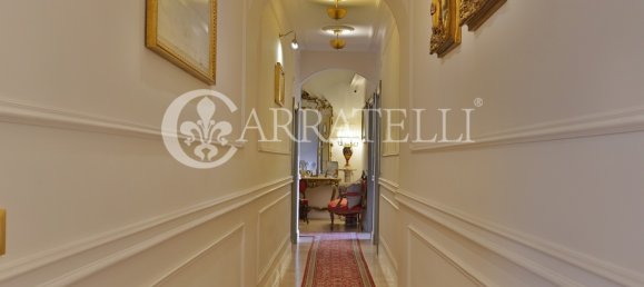 4 bedrooms Apartment in Florence, Italy No. 195300 7