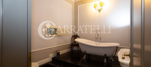 4 bedrooms Apartment in Florence, Italy No. 195300 12