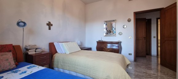 Apartamento de 6 habitaciónes en Empoli, Italy No. 33019 18