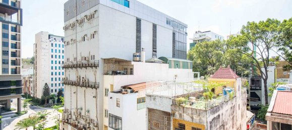 3 bedrooms Apartment in District 10, Vietnam No. 18214 4