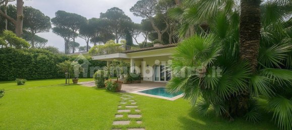 5 غرف نوم فيلا في Fiumicino, Italy رقم 350420 4