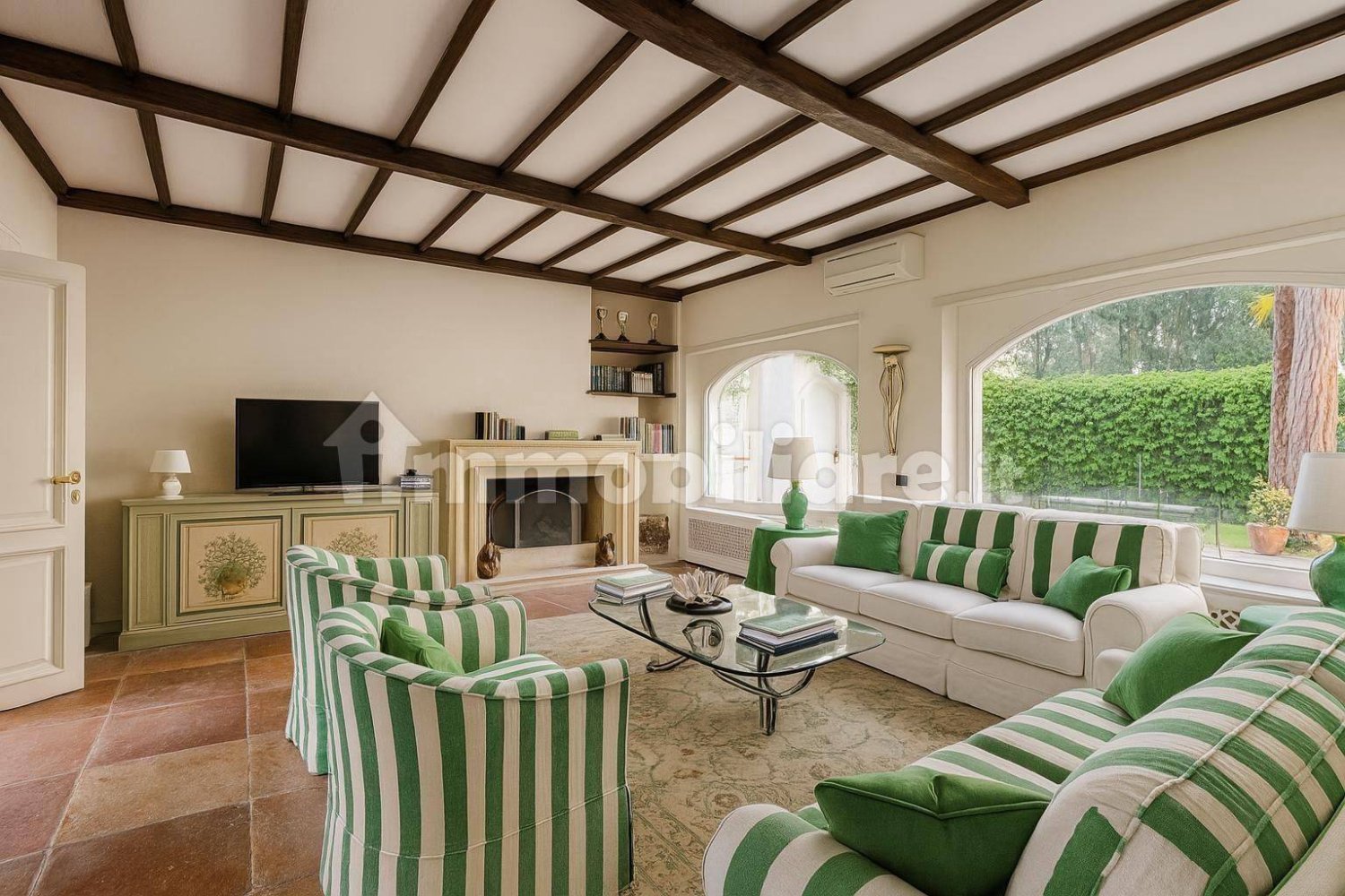 5 غرف نوم فيلا في Fiumicino, Italy رقم 350420