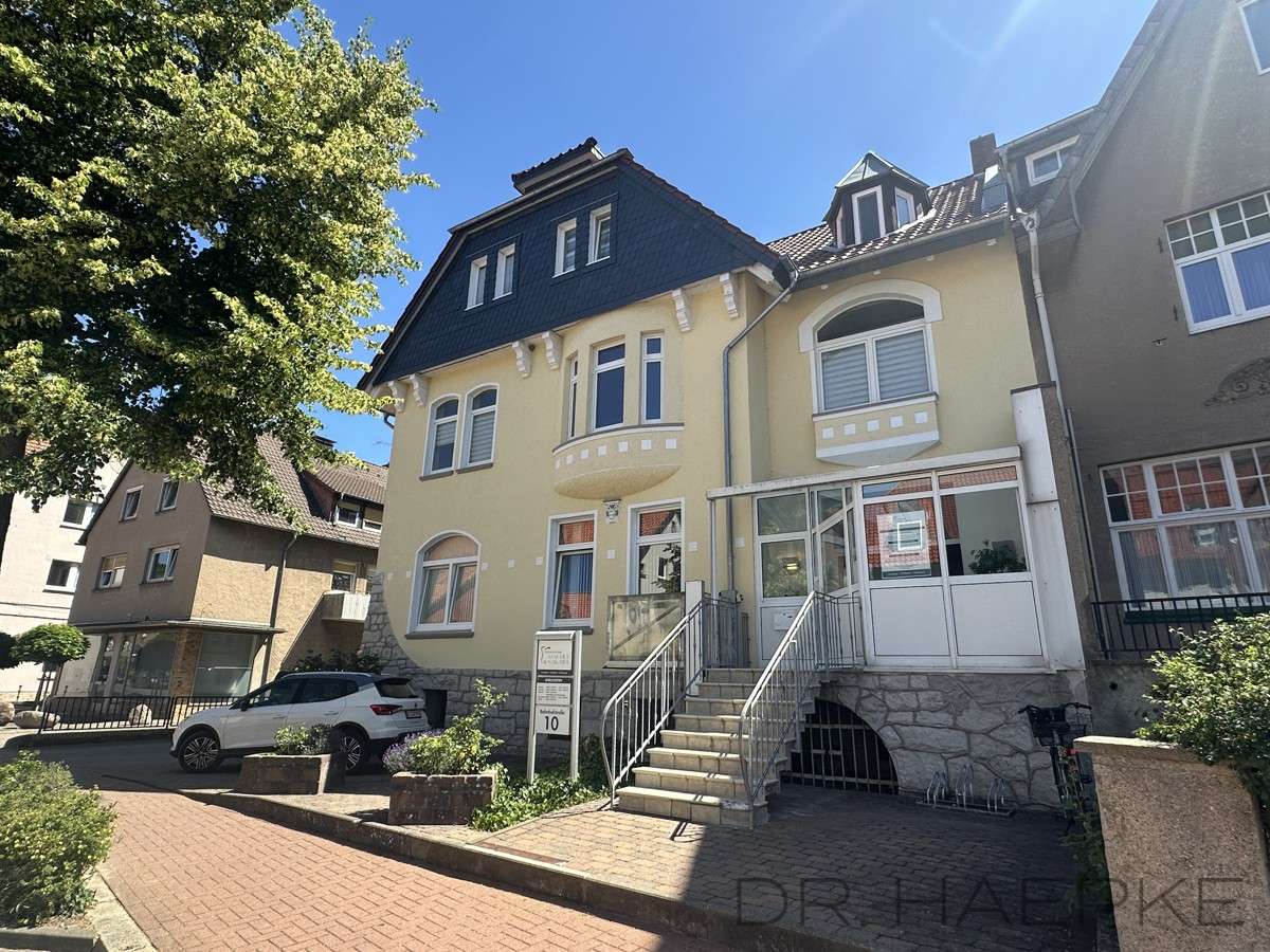 Edificio en Hildesheim, Germany 241 m² No. 369242