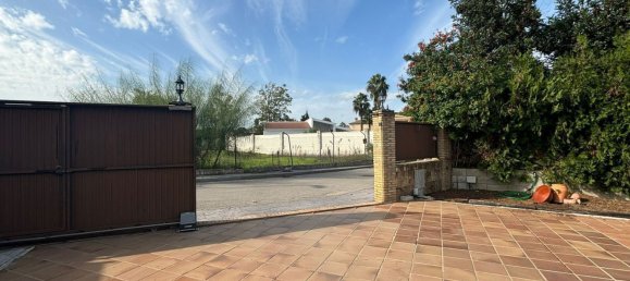 Casa de 4 dormitorios en Hinojos, Spain No. 26640 2