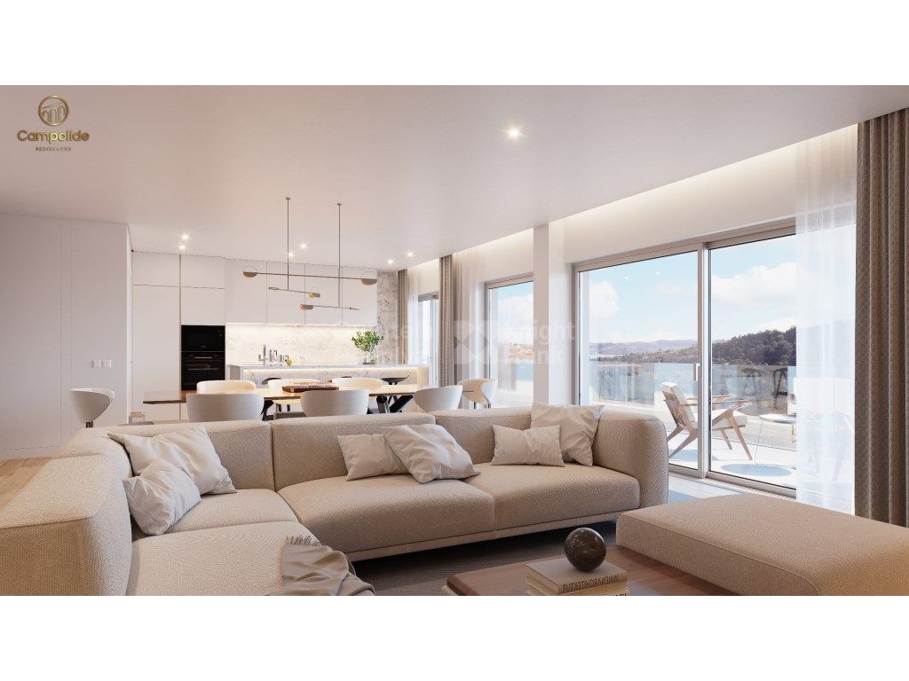 2 bedrooms Apartment in Lisbon, Portugal No. 100536