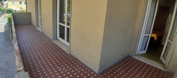 5 rooms Apartment in Sarzana, Italy No. 263420 8