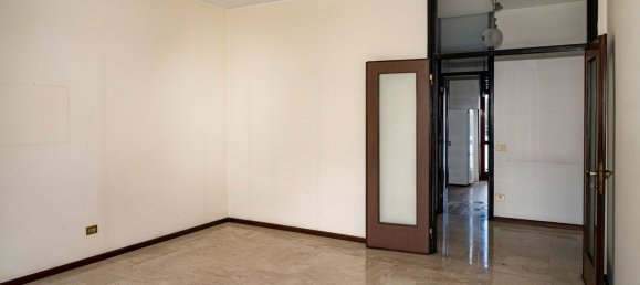 3 rooms Apartment in Brugherio, Italy No. 334582 10