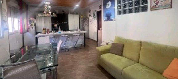 4-salle Appartement à Palermo, Italy No. 255584 2