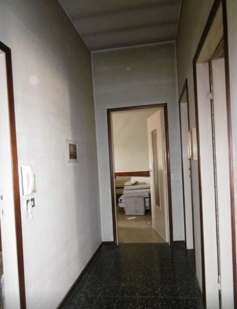 5-salle Villa à Cesano Maderno, Italy No. 111544