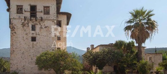 600m² Commercial property in Magnesia, Greece No. 752 3
