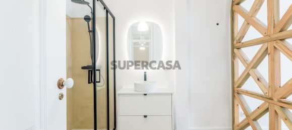 2 Schlafzimmer Wohnung in Lisbon, Portugal, Nr. 159742 8